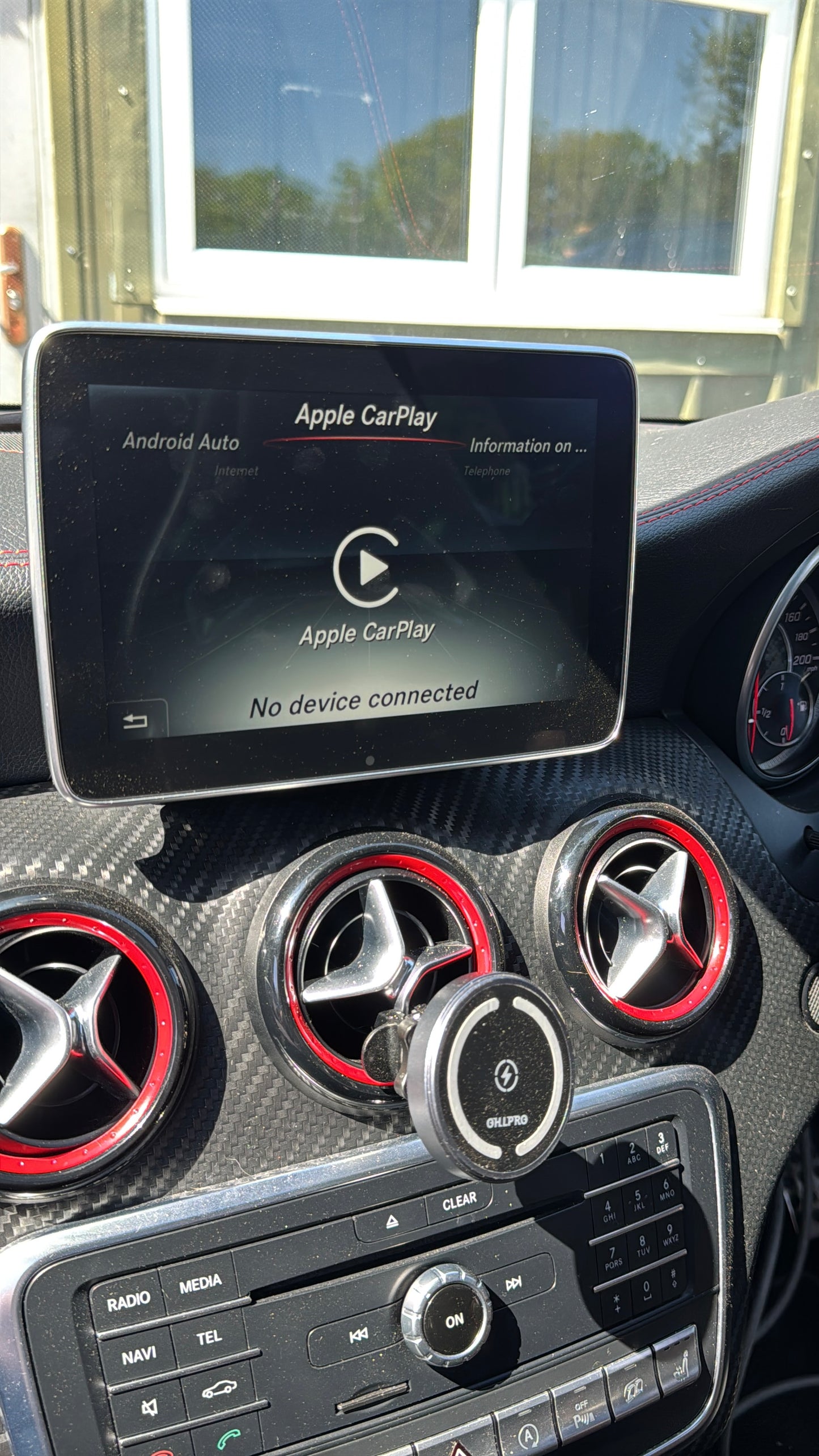 Apple CarPlay