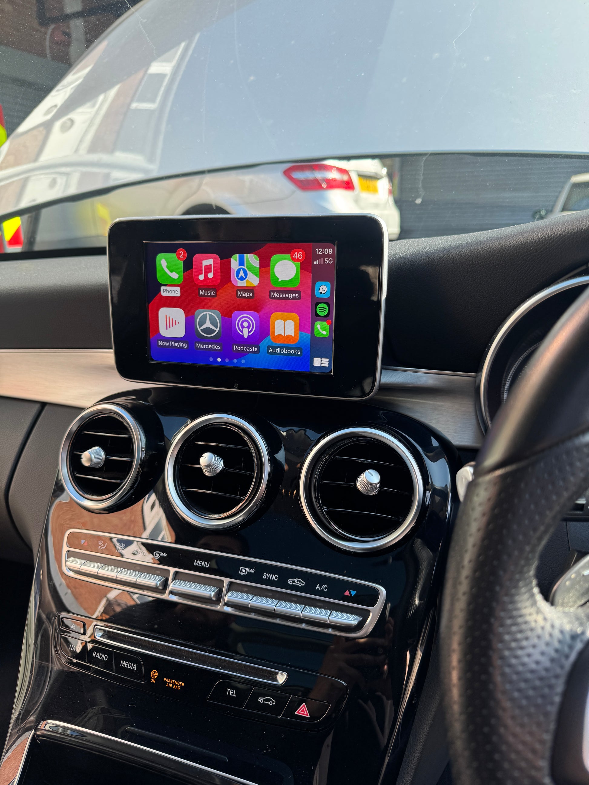 Apple CarPlay