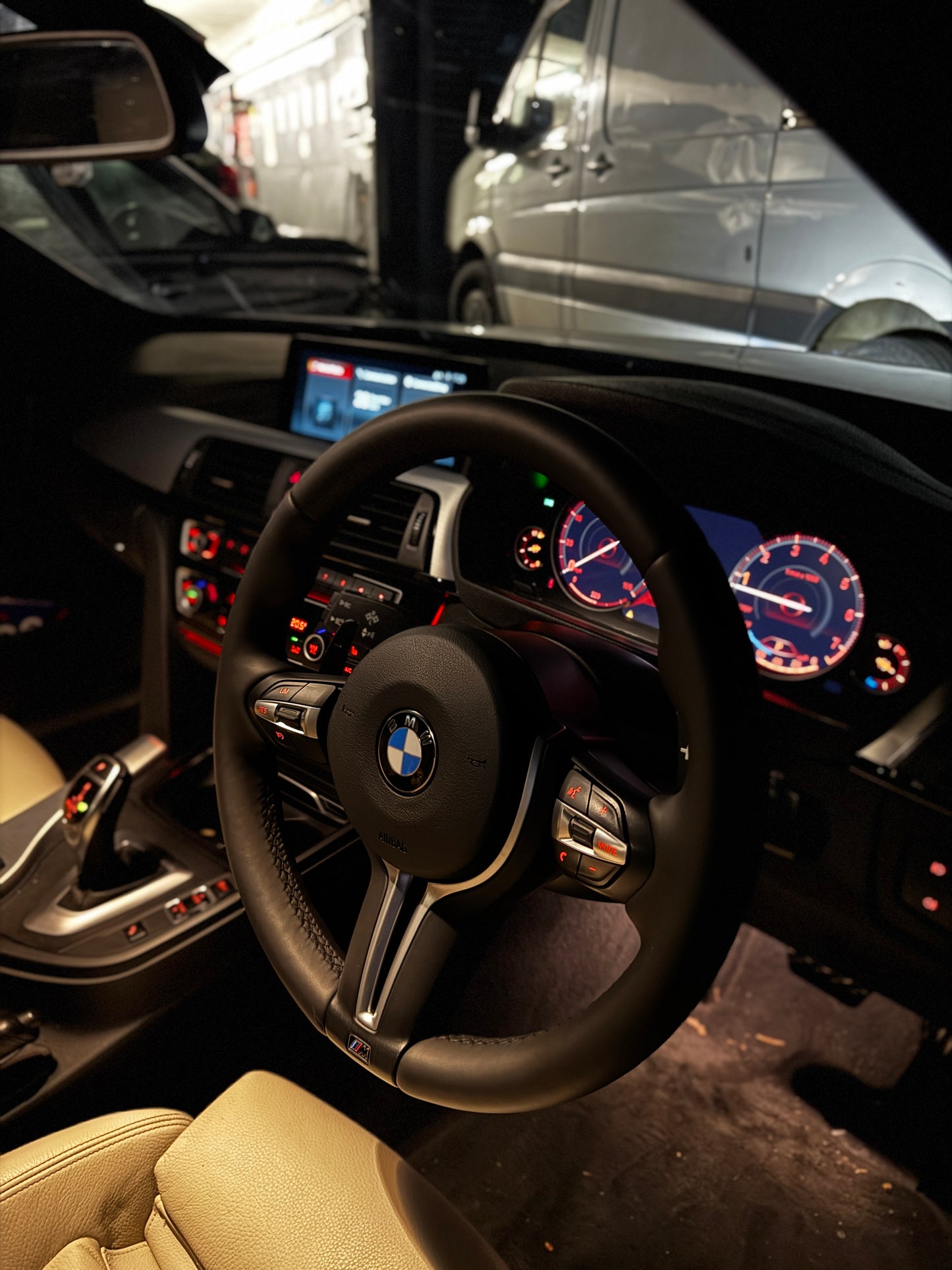 BMW F2x / F3x Heated steering wheel (248)
