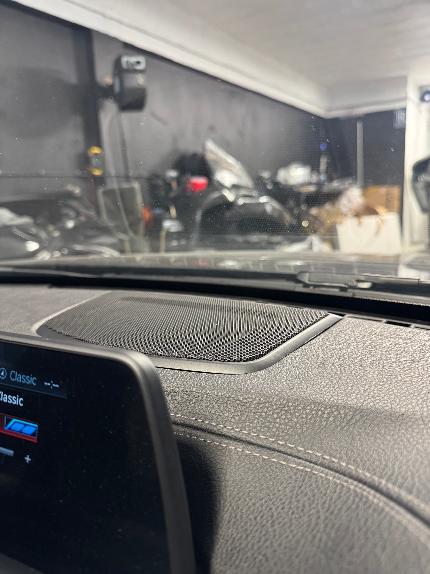 BMW F3x Harman Kardon (688)