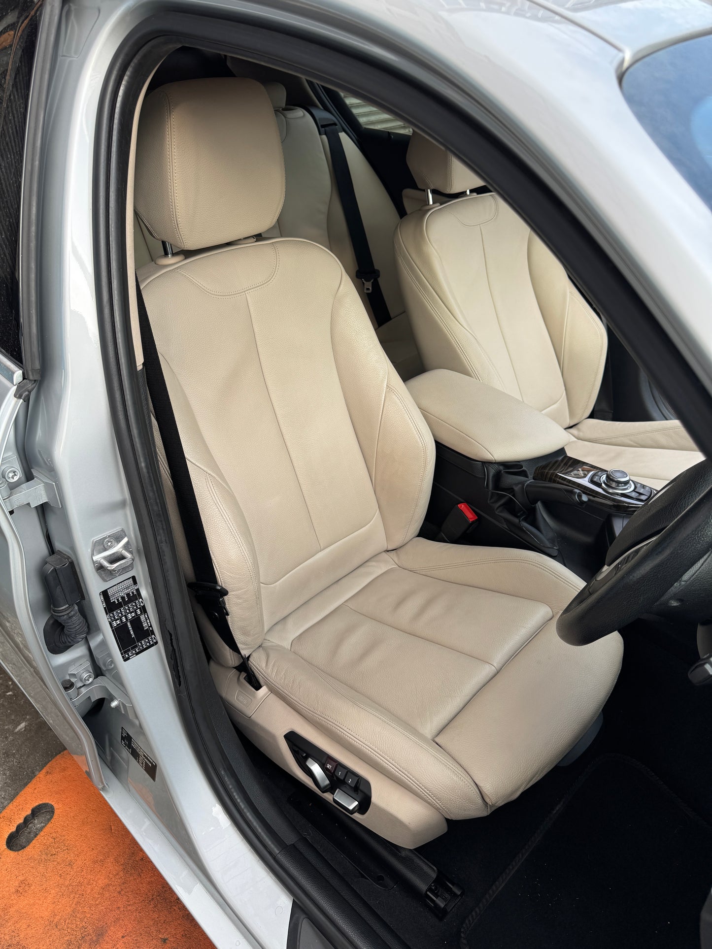 Driver electric seat controls